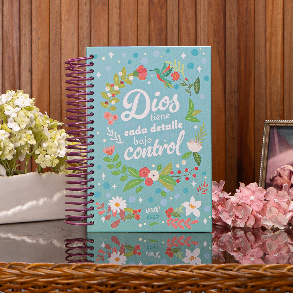 Agenda Confiando en Dios, anillada.