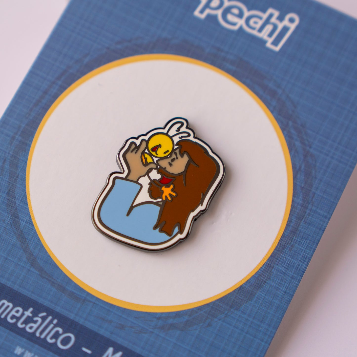 Pin Jesús y Pechi